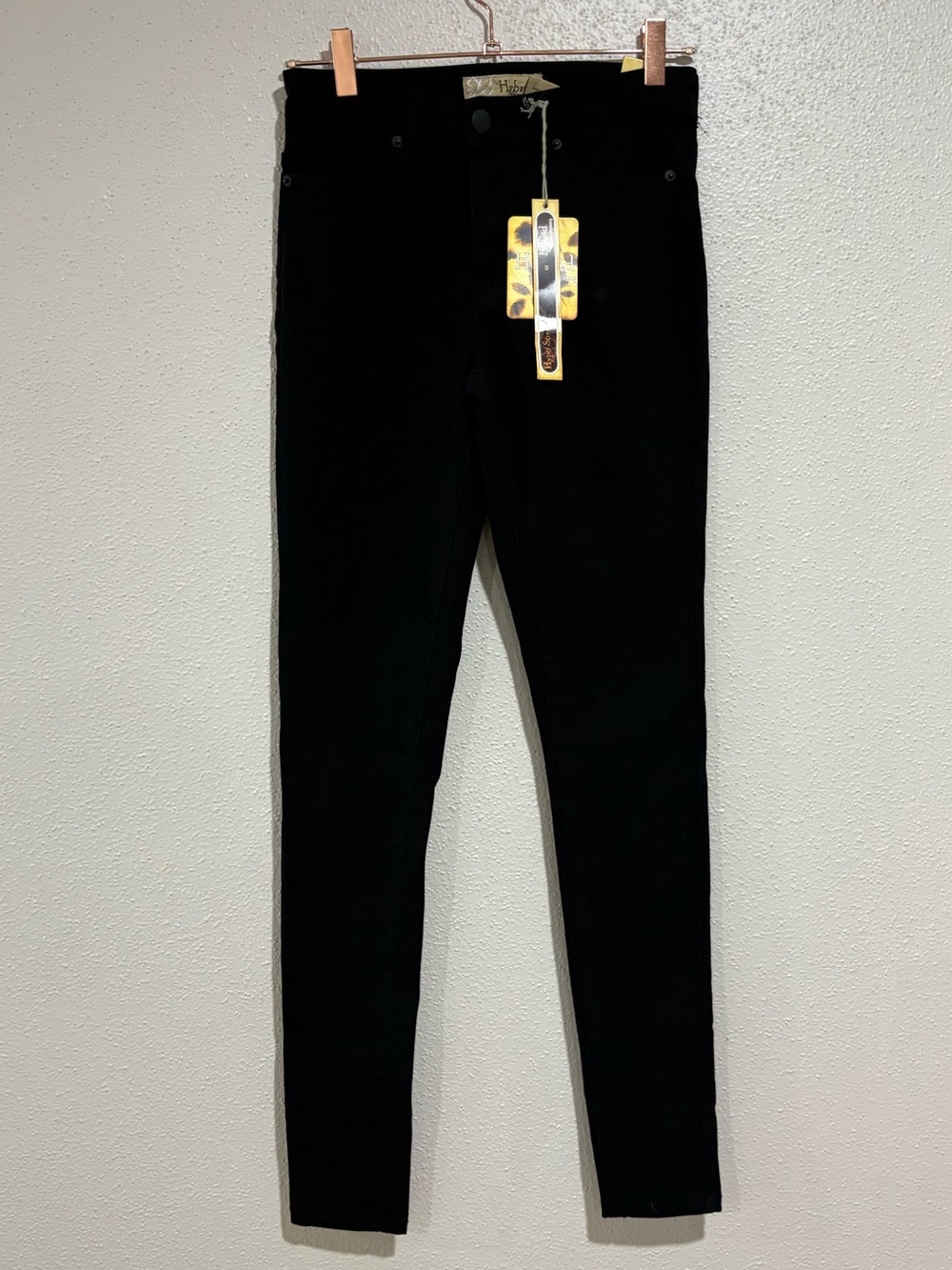 Hybrid & Company NWT Black Stretch Skinny Pants – Size Small